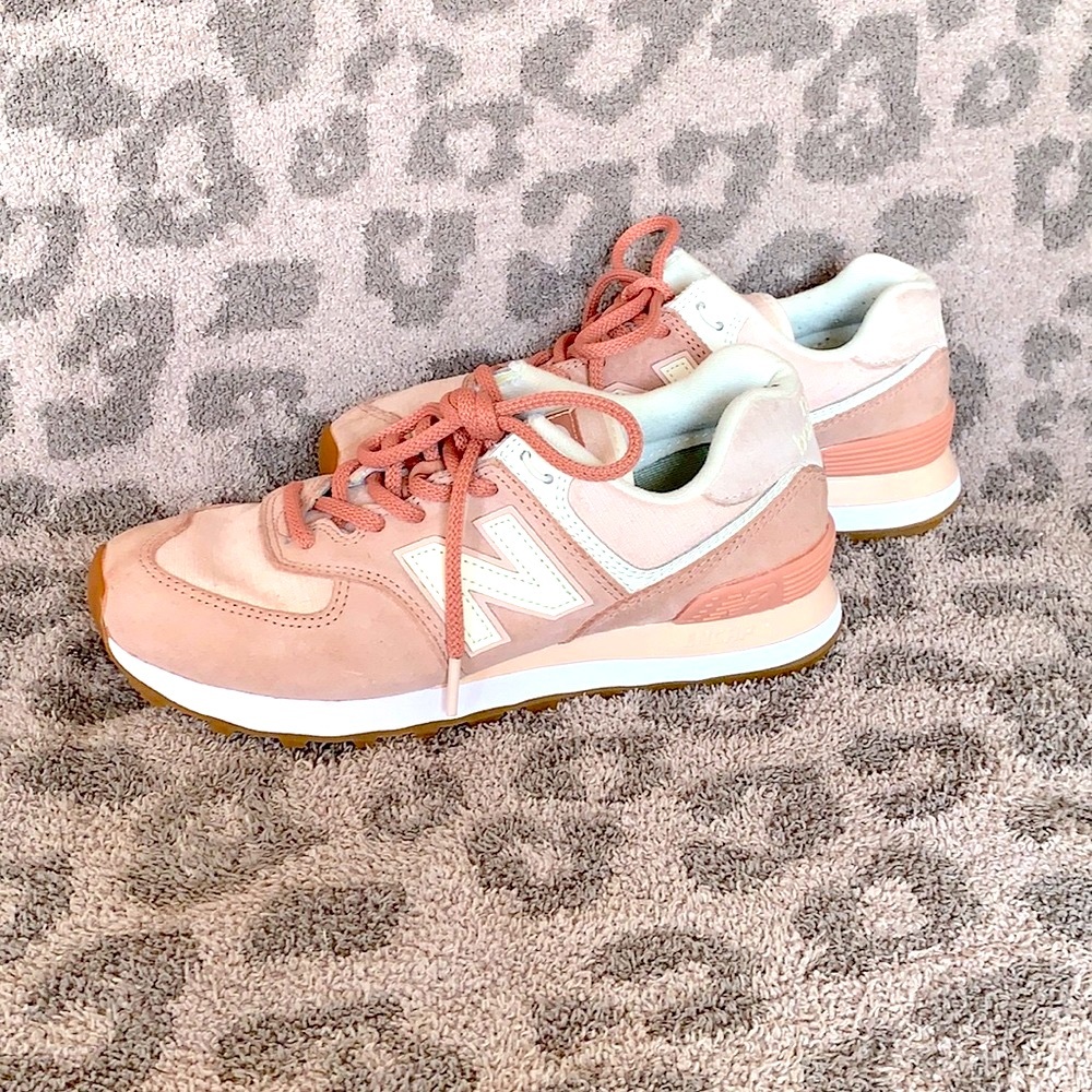 New Balance Pink Tennis Shoes